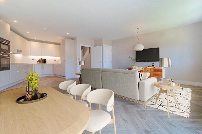 4 Bedroom Terraced House For Sale In Swansfield Close, Staines-Upon-Thames, Surrey, TW18