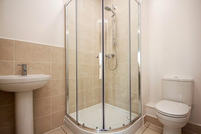 7 Bedroom Flat To Rent In Well Meadow Drive, Sheffield, S3