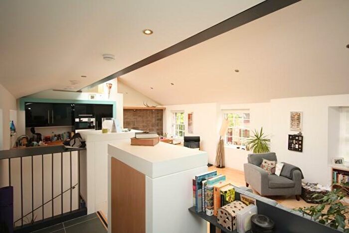 1 Bedroom Mews To Rent In Carlton Terrace Mews, Calton Hill, Edinburgh, EH7