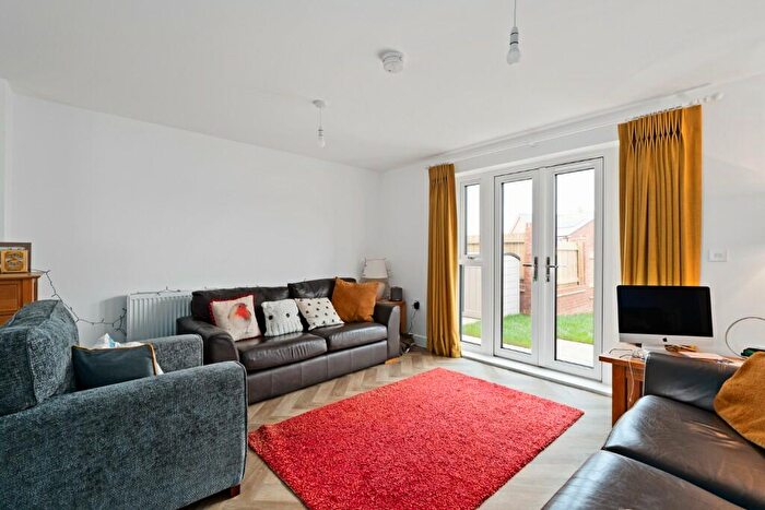 2 Bedroom Terraced House For Sale In Arden Drive, Warsash, SO31