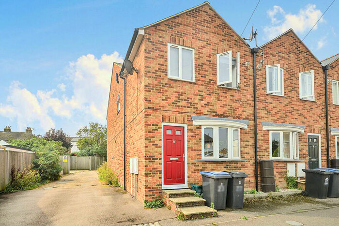 2 Bedroom End Of Terrace House To Rent In Middle Deal Road, Deal, Kent, CT14