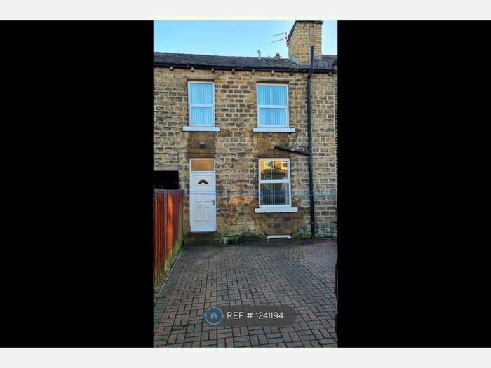 2 Bedroom Terraced House To Rent In Blackhouse Road, Huddersfield HD2