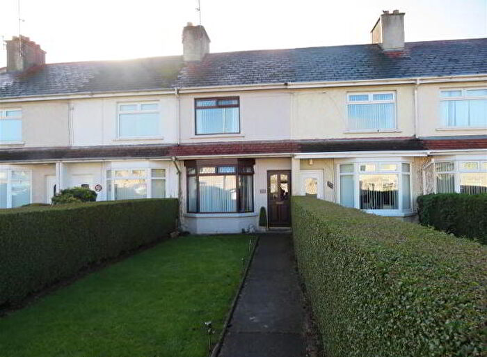 3 Bedroom Mid Terraced House For Sale In Avenue Road, Lurgan, BT66