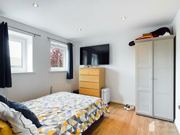 1 Bedroom Flat To Rent In Gladwin Way, Harlow, CM20