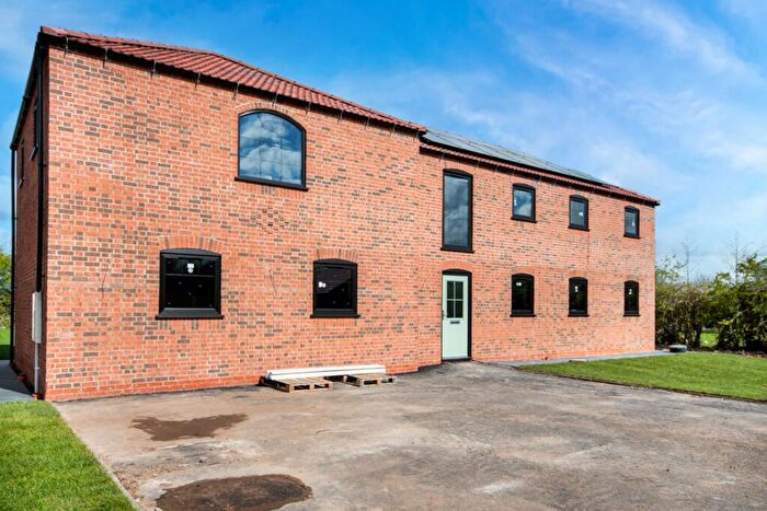 5 Bedroom Detached House For Sale In Station Road, Sturton-Le-Steeple, DN22