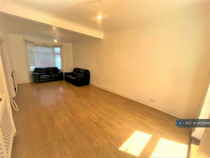 3 Bedroom Terraced House To Rent In Westminster Road, London, N9