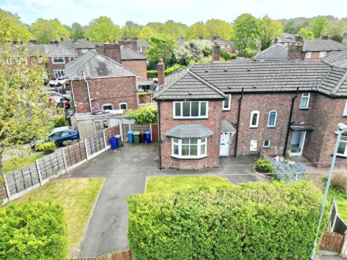 3 Bedroom Semi Detached House For Sale In Western Circle, Manchester, M19