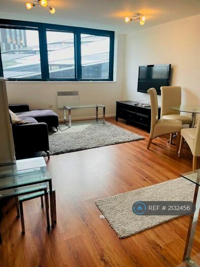 2 Bedroom Flat To Rent In Mann Island, Liverpool, L3
