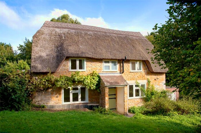 4 Bedroom Detached House To Rent In Clifton Maybank, Yeovil, BA22