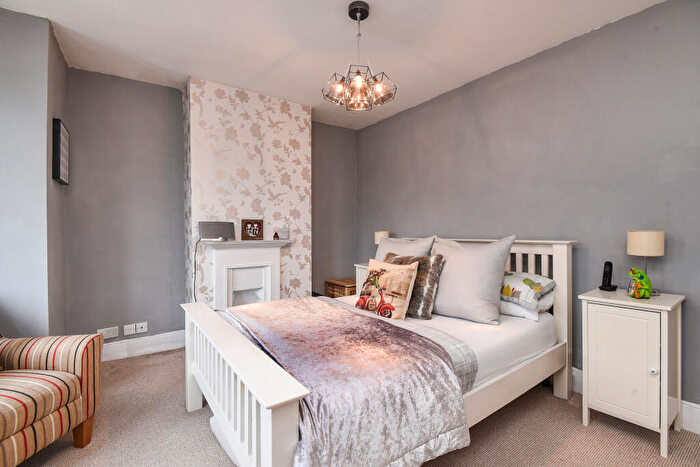 3 Bedroom House To Rent In Albert Road, Bromley, BR2