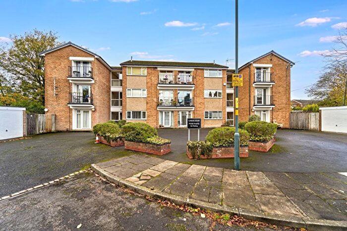 2 Bedroom Flat For Sale In Conifer Drive, Northfield, Birmingham, B31