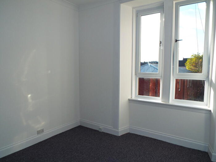 2 Bedroom Flat To Rent In Alexandra Park Street, Dennistoun, G31