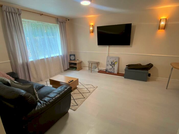 6 Bedroom House To Rent In St Johns Road, Onslow, GU2