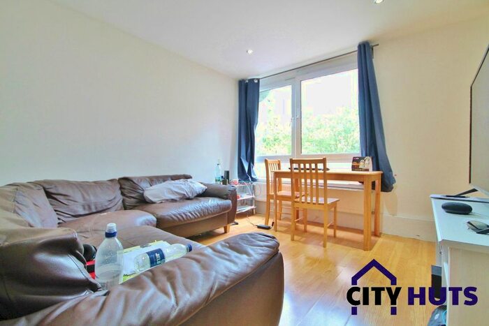 1 Bedroom Flat To Rent In Beachcroft Way, Archway, N19