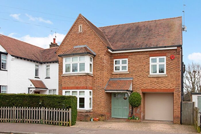 6 Bedroom Detached House For Sale In Lancaster Road, St. Albans, AL1