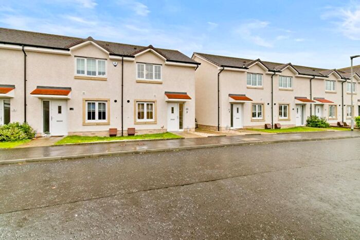 3 Bedroom End Terrace House For Sale In Quarry Walk, Thornliebank, G46