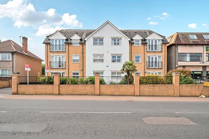 2 Bedroom Flat For Sale In High Street, West Wickham, BR4