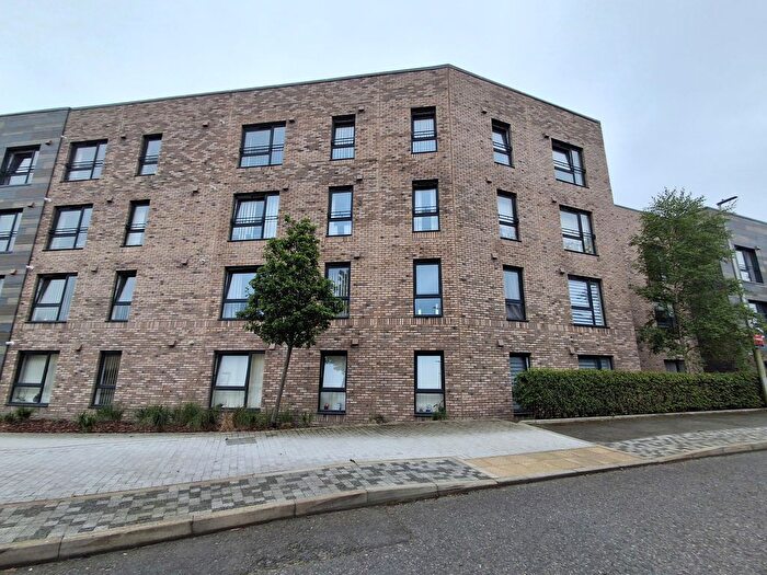 2 Bedroom Flat To Rent In Deer Park Grove, Aberdeen, AB15