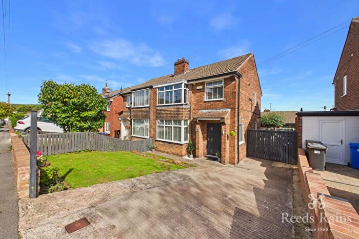 3 Bedroom Semi-Detached House For Sale In Marchwood Drive, Sheffield, S6