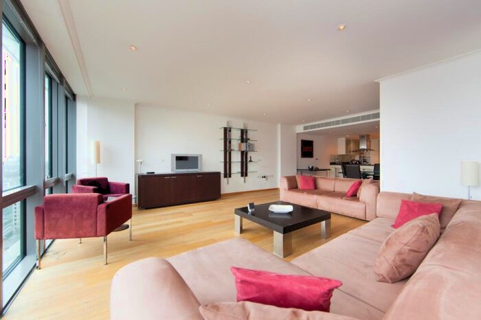 2 Bedroom Apartment To Rent In . West India Quay, Canary Wharf, E14