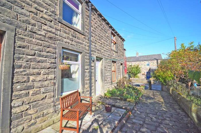 2 Bedroom House To Rent In Centenary Row Embsay, BD23