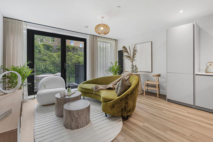 1 Bedroom Apartment For Sale In Brush House, Old Electricity Works, Campfield Road, St. Albans, AL1