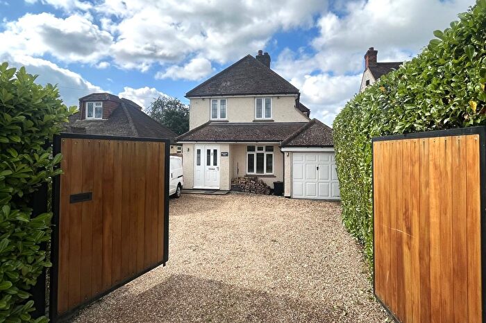 3 Bedroom Detached House To Rent In Stratton View, Newbarn Lane, Seer Green, Buckinghamshire, HP9