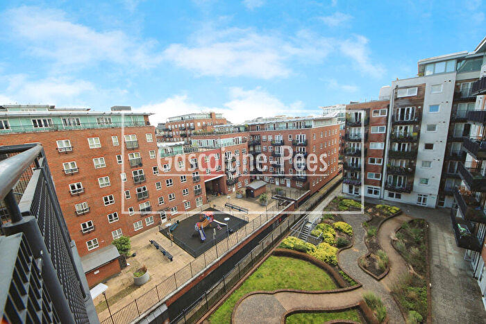 1 Bedroom Apartment To Rent In Royal Gallery, KT2