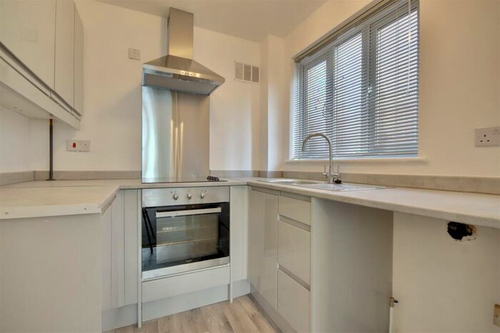 1 Bedroom Flat To Rent In Dorking Crescent, Portsmouth, PO6