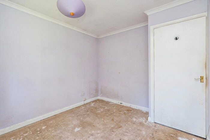 2 Bedroom Bungalow For Sale In Bryony Way, Waterlooville, Hampshire, PO7