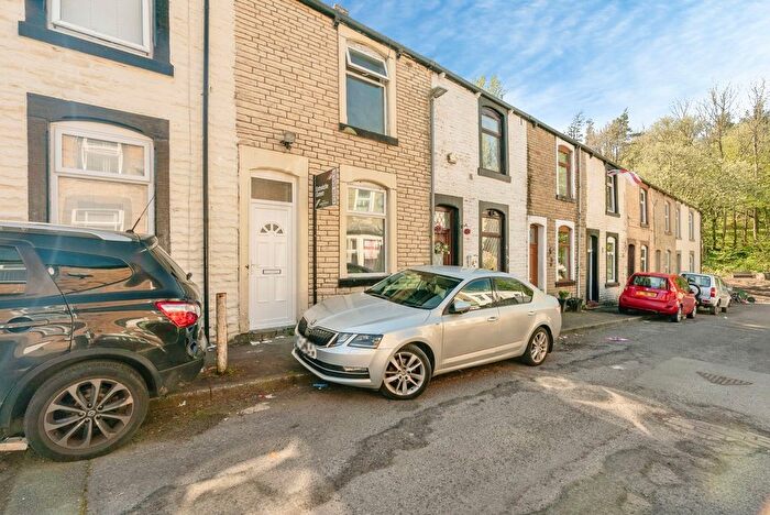 2 Bedroom Terraced House For Sale In Willow Street, Burnley, Lancashire, BB12