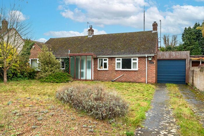 3 Bedroom Detached Bungalow For Sale In Woodperry Road, Beckley, OX3