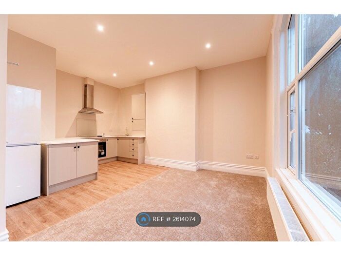 1 Bedroom Flat To Rent In Hallfield House, Stockport, SK1