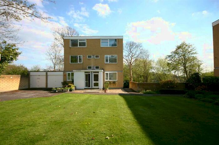 2 Bedroom Maisonette To Rent In Chalfont Court, Bracken Lane, Southampton, SO16