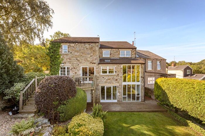 4 Bedroom Detached House For Sale In Busty Bank, Burnopfield, Newcastle Upon Tyne, NE16