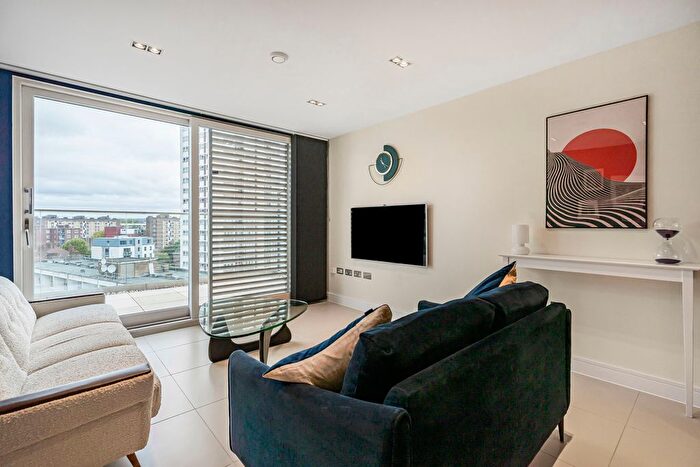 2 Bedroom Flat For Sale In East Road, London, N1