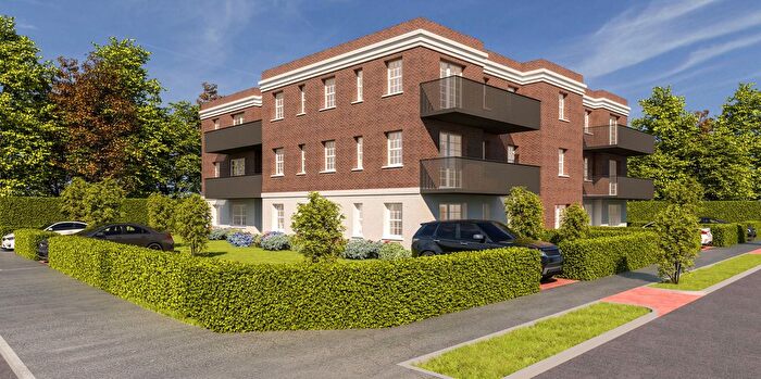 3 Bedroom Flat For Sale In Caterina Court, A Fairmead, Surbiton, KT5