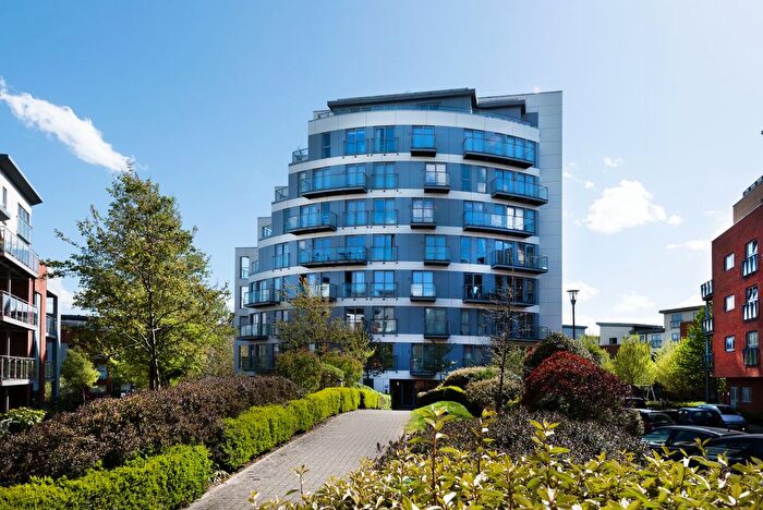 2 Bedroom Flat To Rent In Opus House, Charrington Place, St. Albans, Hertfordshire, AL1