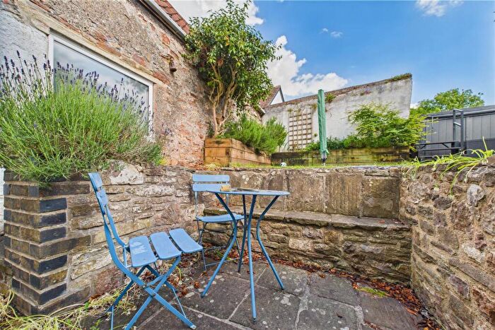 3 Bedroom Terraced House For Sale In Farleigh Road, Backwell, BS48