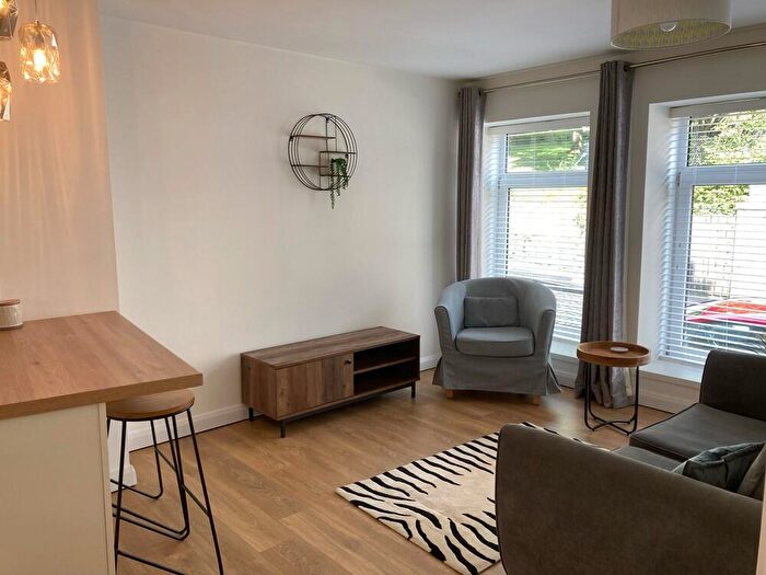 1 Bedroom Flat To Rent In B Raeburn Place, Aberdeen, AB25