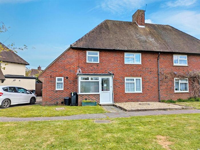 3 Bedroom Semi-Detached House For Sale In Tacklee Road, Yapton, BN18