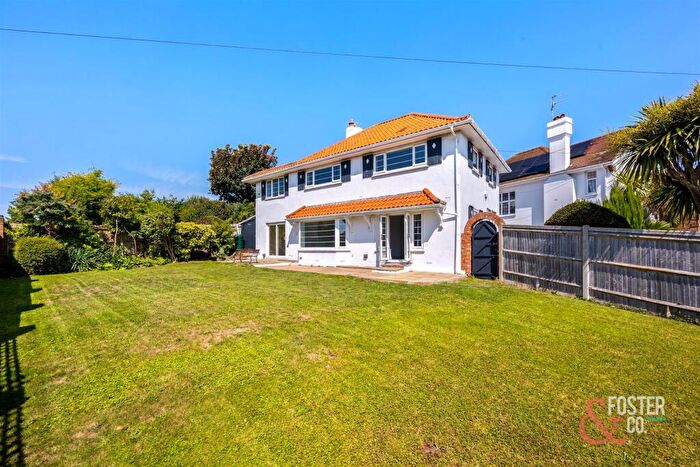 4 Bedroom House For Sale In Woodland Drive, Hove, BN3