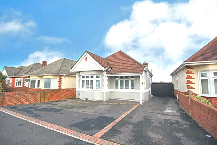 4 Bedroom Detached Bungalow For Sale In Persley Road, Bournemouth, BH10