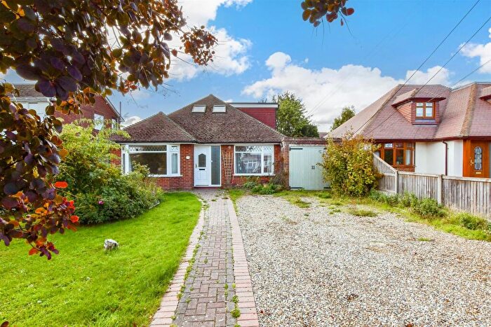 4 Bedroom Chalet For Sale In Maydowns Road, Chestfield, Whitstable, Kent, CT5