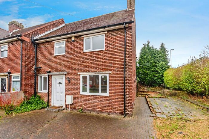 3 Bedroom Semi-Detached House To Rent In Ames Road, Wednesbury, WS10