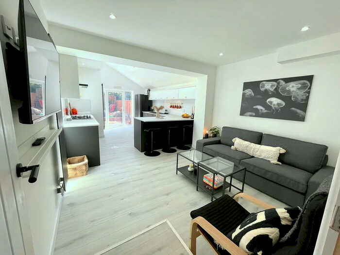 5 Bedroom Terraced House To Rent In Northfield Road, Lower Stoke, CV1