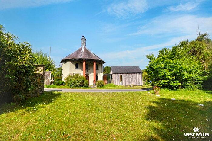 4 Bedroom Cottage For Sale In Newport, SA42