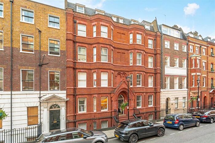 3 Bedroom Flat To Rent In Nassau Street, Fitzrovia Amp; Covent Garden, W1W