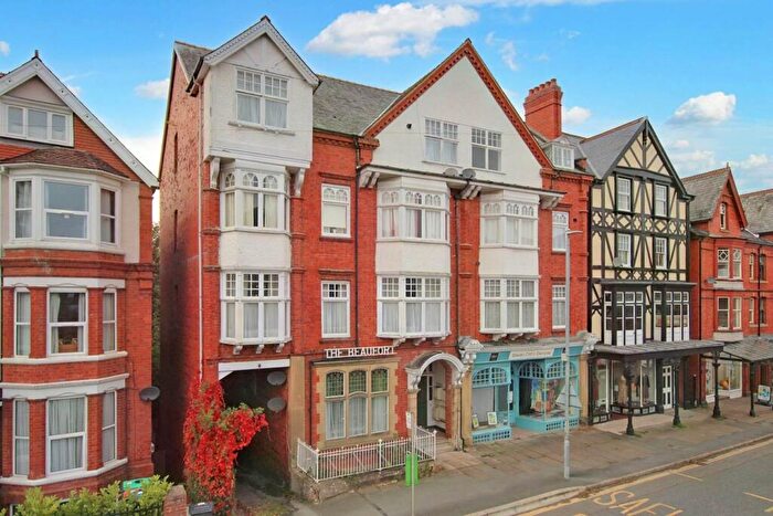 2 Bedroom Flat For Sale In Temple Street, Llandrindod Wells, LD1