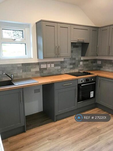 Studio To Rent In Hendford, Yeovil, BA20